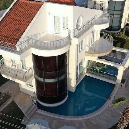 Crystal Water Deniz Saray 1
