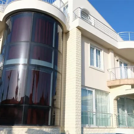 Villa Crystal Water Deniz Saray 1 *